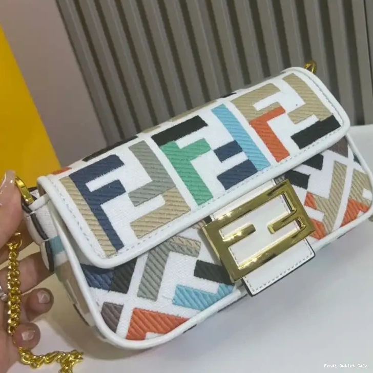 Cheap Bag Motif White Canvas Fendi In Baguette Mini FF Multi 0407